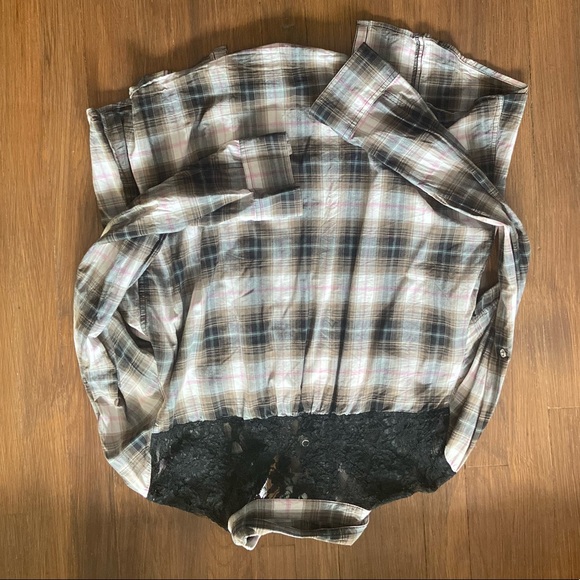 Harley Davidson women’s button down - Picture 4 of 7